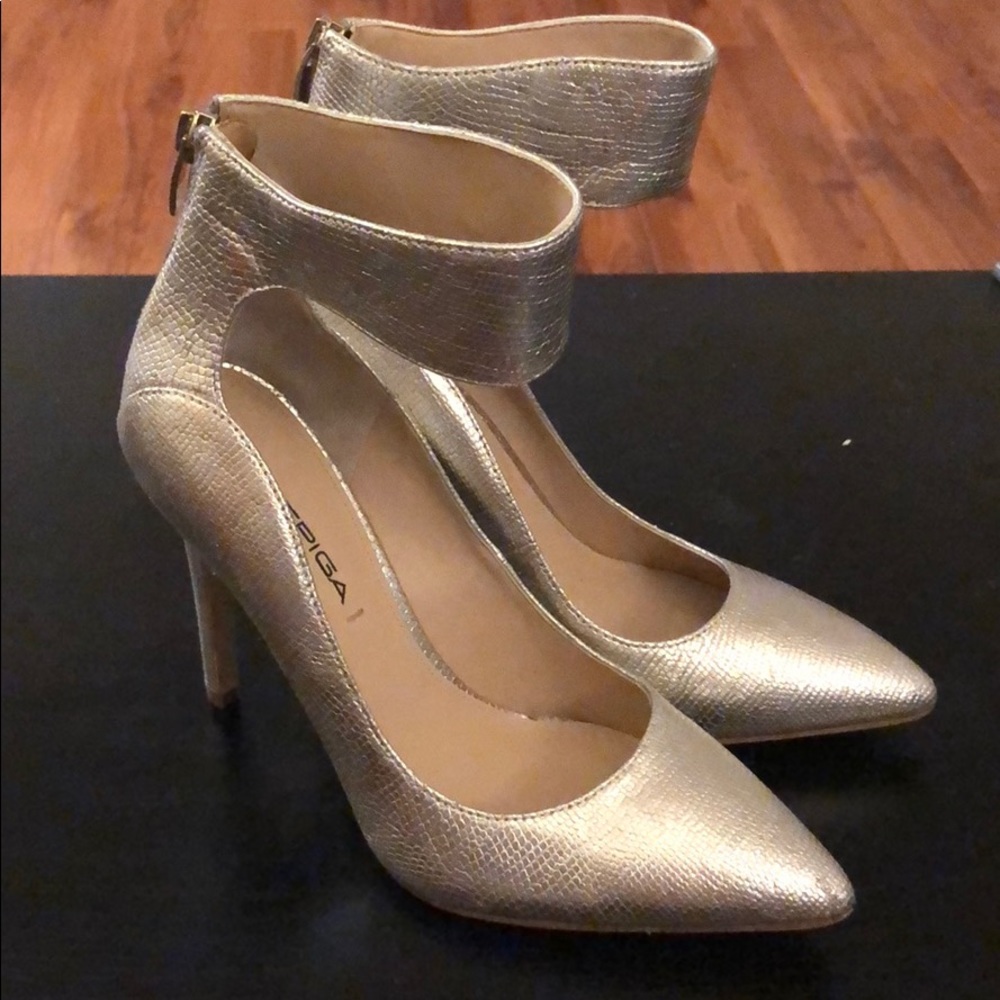 Via Spiga Silver Heels with ankle strap  Size 6.5
